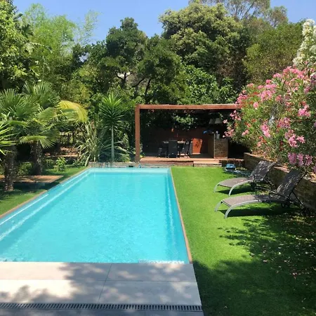 빌라 L' Arbouseraie